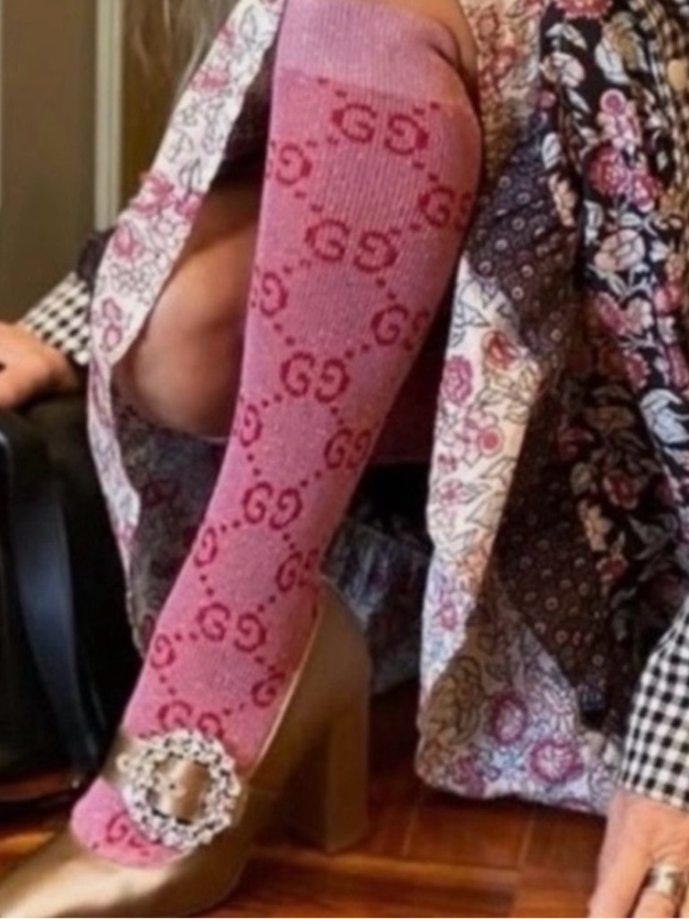 Gucci Brown Beige  Sparkle Logo Crew Socks - Picture 3 of 4